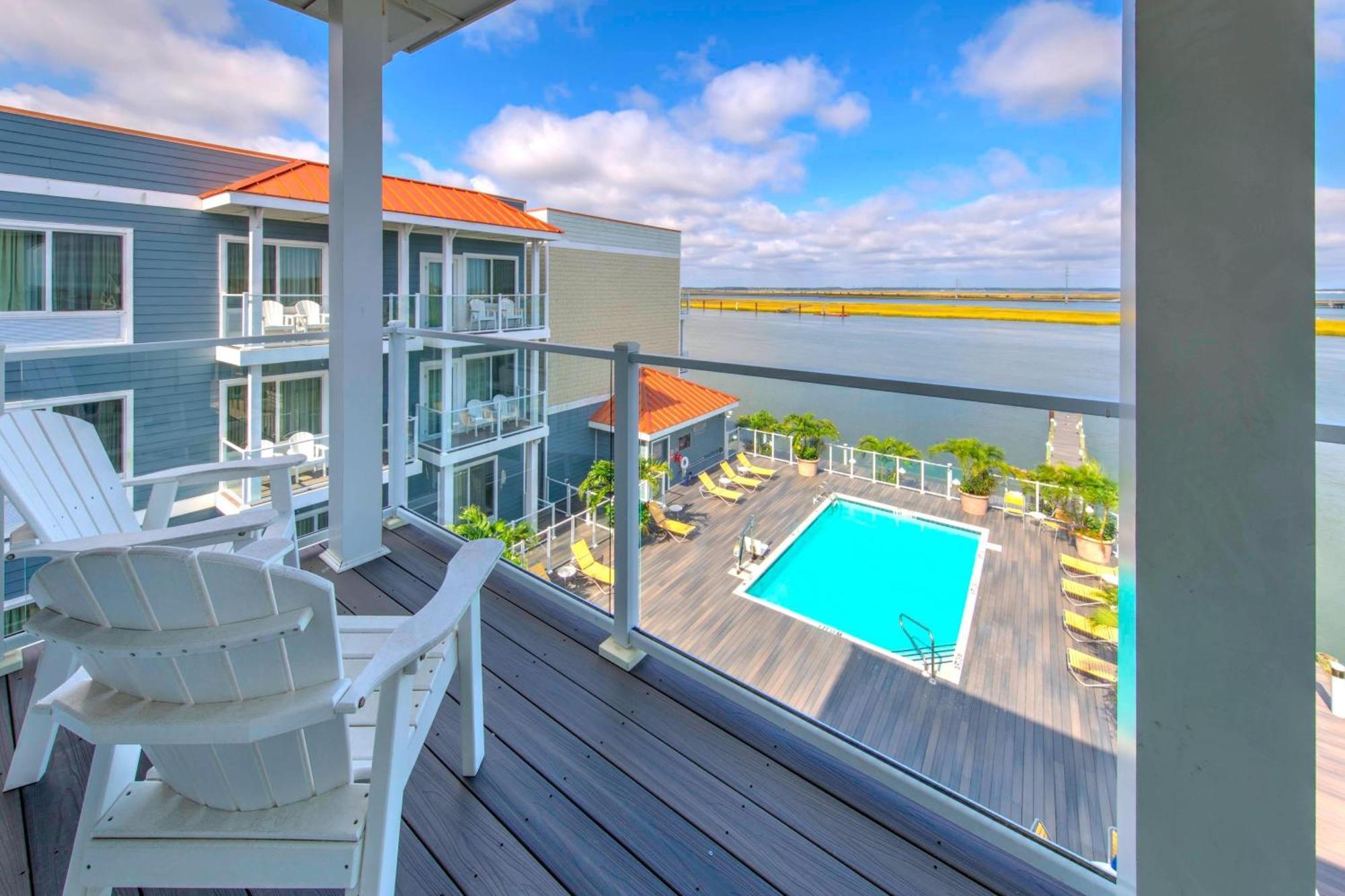 Fairfield Inn & Suites By Marriott Chincoteague Island Waterfront Exterior foto